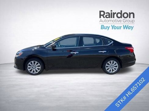 Used 2017 Nissan Sentra SV FWD image 4