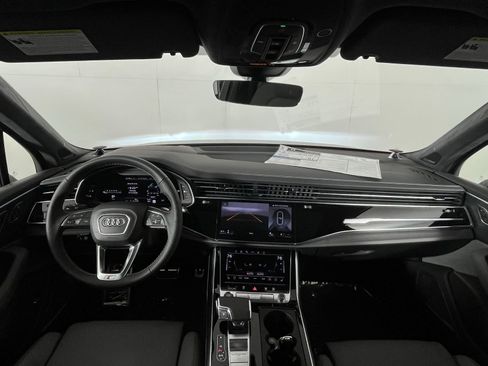 New 2026 Audi SQ7 Prestige image 16