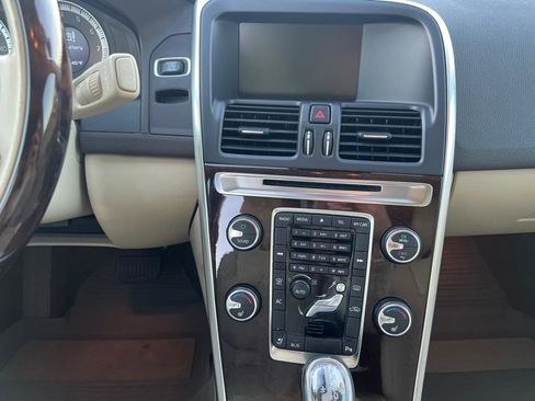 Used 2013 Volvo XC60 3.2 image 21