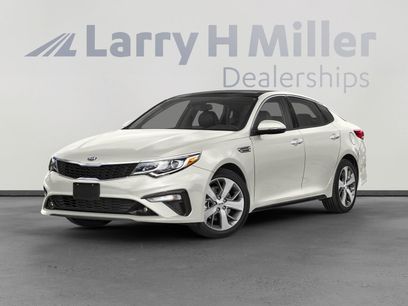 Used 2019 Kia Optima S w/ S Panoramic Sunroof Package