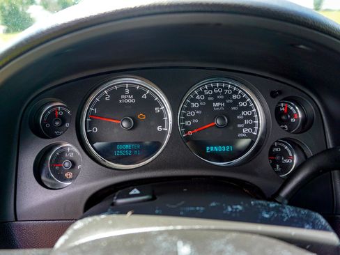 Used 2007 Chevrolet Silverado 1500 LTZ w/ Safety Package image 10