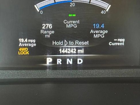 Used 2017 RAM 1500 Laramie w/ Convenience Group AWD/4WD image 4