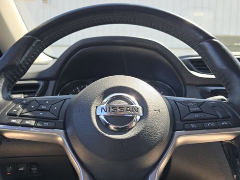 Used 2017 Nissan Rogue SL AWD/4WD image 26