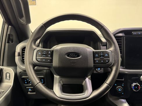 Used 2025 Ford F150 XLT w/ Equipment Group 302A MID image 18