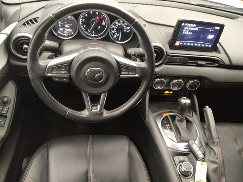 Used 2019 MAZDA MX-5 Miata Grand Touring w/ Appearance Package RWD image 22