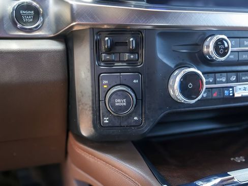 Used 2023 Ford F250 King Ranch w/ Chrome Package AWD/4WD image 20