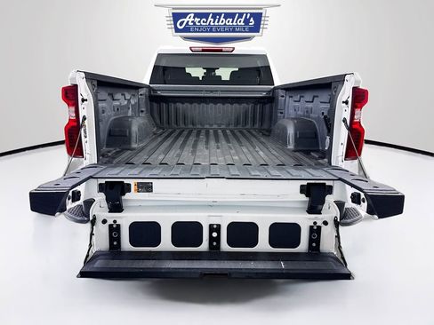 Used 2023 Chevrolet Silverado 1500 Custom image 21