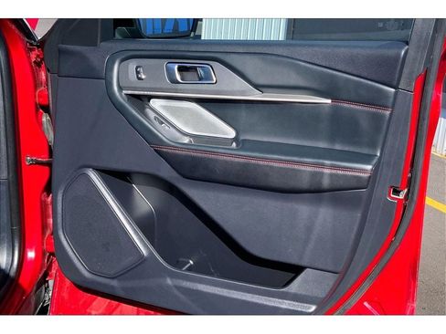 Used 2025 Ford Explorer ST AWD/4WD image 26