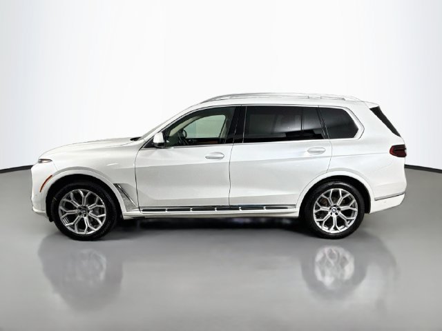 Used 2027 BMW X7 xDrive40i AWD/4WD image 6