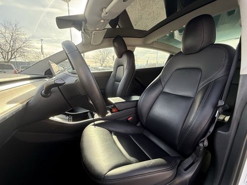 Used 2020 Tesla Model 3 Long Range image 10