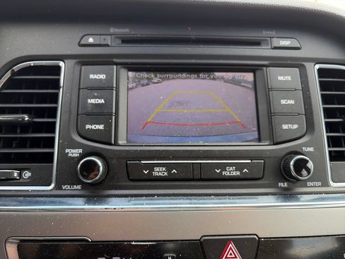 Used 2016 Hyundai Sonata SE FWD image 23