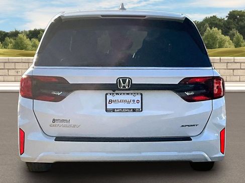 Used 2025 Honda Odyssey Sport-L image 4