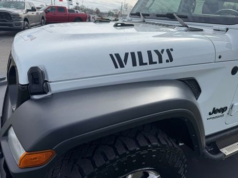 Used 2022 Jeep Wrangler Unlimited Sport image 28