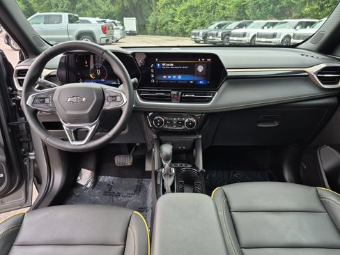Used 2025 Chevrolet TrailBlazer ACTIV w/ Convenience Package AWD/4WD image 21