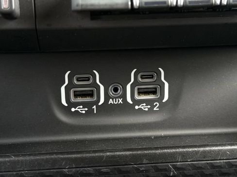 Used 2022 RAM 1500 Laramie AWD/4WD image 22