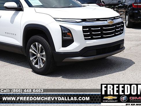 Used 2026 Chevrolet Equinox LT FWD image 40