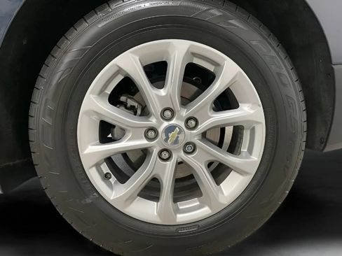 Used 2018 Chevrolet Equinox LS FWD image 26