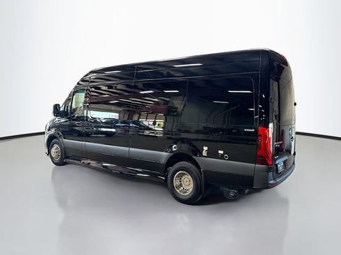 Used 2022 Mercedes-Benz Sprinter 3500 image 5