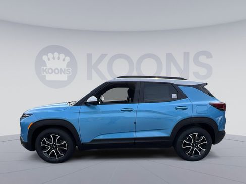 New 2025 Chevrolet TrailBlazer ACTIV w/ Convenience Package FWD image 2