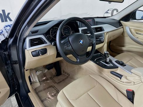 Used 2016 BMW 320i Sedan RWD image 10