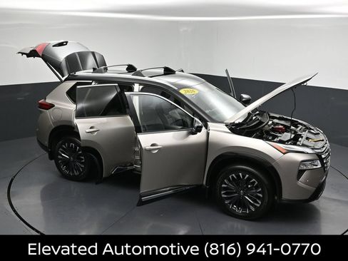 Certified 2026 Nissan Rogue Platinum w/ Platinum Premium Package AWD/4WD image 32