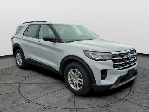 New 2026 Ford Explorer Active image 2