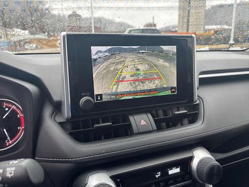 Used 2023 Toyota RAV4 LE image 31