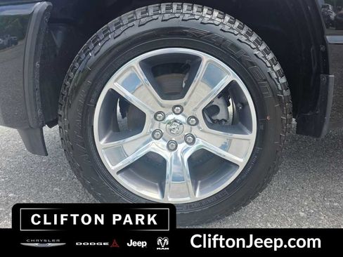 Certified 2025 RAM 1500 Tradesman w/ Off Road Group AWD/4WD image 28