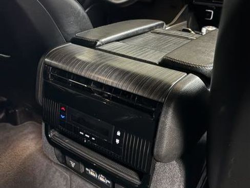 Used 2024 Jeep Wagoneer Series II w/ Flexible Seating Group image 18