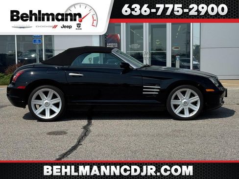 Used 2008 Chrysler Crossfire Limited RWD image 1