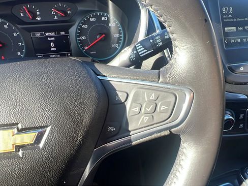 Used 2018 Chevrolet Equinox LT image 16