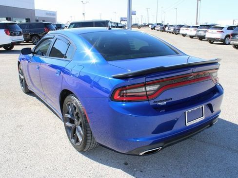 Used 2020 Dodge Charger SXT w/ Blacktop Package image 8
