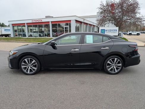Used 2019 Nissan Maxima 3.5 S w/ Floor Mat Group FWD image 2