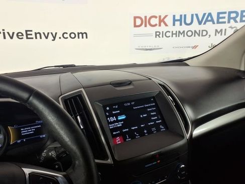 Used 2018 Ford Edge SEL w/ Equipment Group 201A AWD/4WD image 24