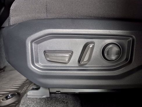 New 2026 Toyota Tundra SR5 AWD/4WD image 17