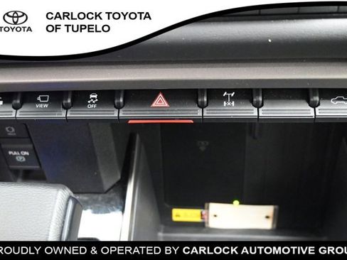 Used 2026 Toyota Tundra Platinum w/ TRD Off-Road Package AWD/4WD image 37