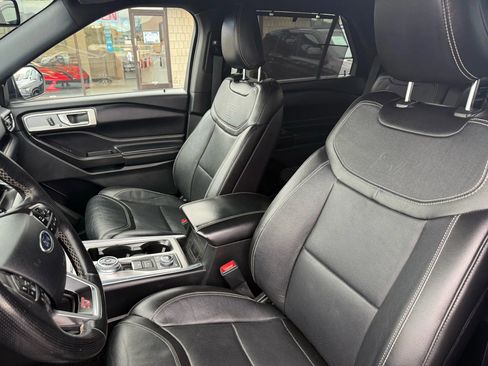 Used 2020 Ford Explorer ST image 21