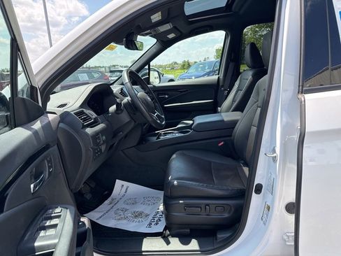 Certified 2024 Honda Ridgeline Black Edition image 32