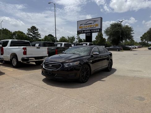Used 2013 Ford Taurus Limited FWD image 42