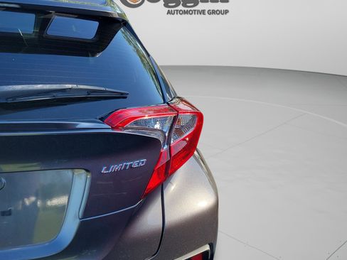 Used 2019 Toyota C-HR Limited FWD image 20