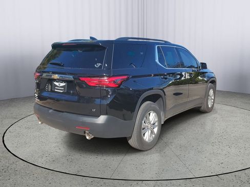 Used 2023 Chevrolet Traverse LT image 4