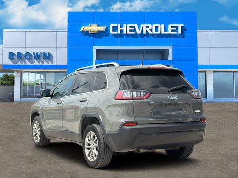 Used 2021 Jeep Cherokee Latitude Plus FWD image 4