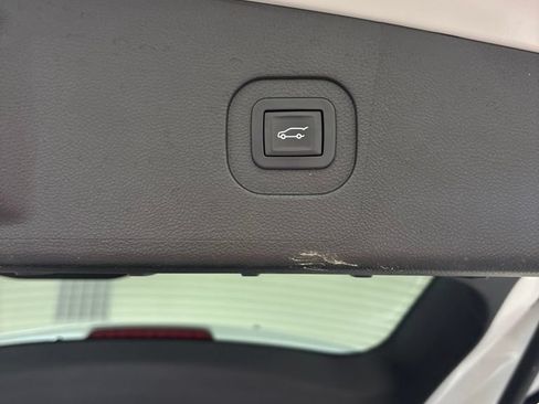 Used 2017 GMC Terrain SLT w/ Open Road Package FWD image 23