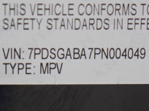 Used 2023 Rivian R1S Adventure image 30