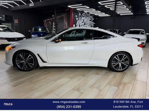Used 2021 INFINITI Q60 3.0t Luxe w/ Cargo Package RWD image 12