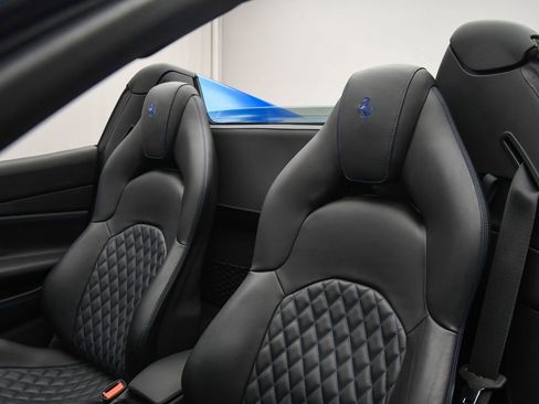 Used 2018 Ferrari 488 Spider image 55