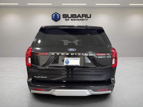 Used 2025 Ford Expedition Platinum AWD/4WD image 4