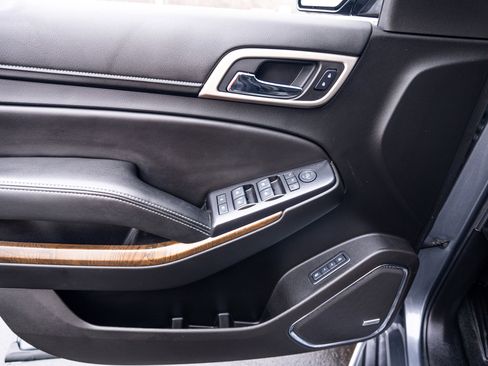 Used 2018 GMC Yukon Denali w/ Open Road Package image 10