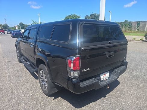 Used 2023 Toyota Tacoma Limited AWD/4WD image 7