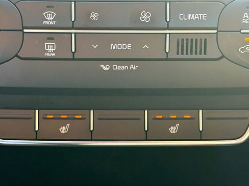 Used 2018 Kia Sorento EX image 21